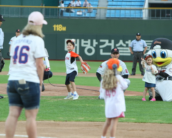 옥스프링선수의 가족의 시구시타